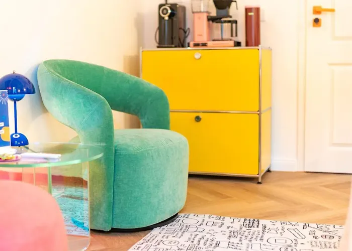 Retropop Designerzimmern Nahe Alster & Fuer 2 Personen By Ldgg Hamburg