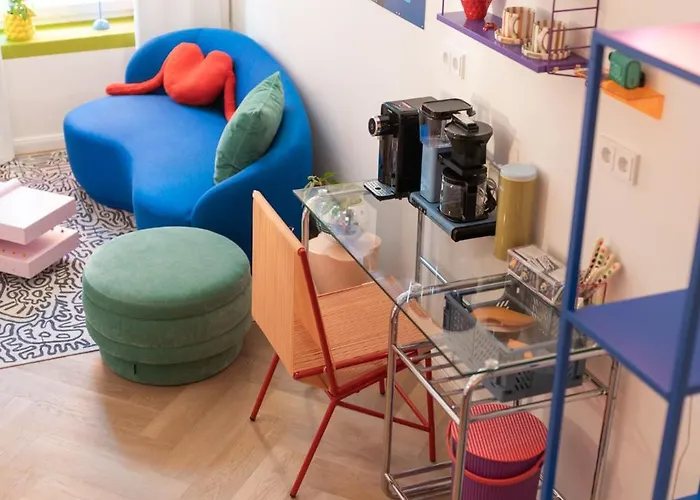 Retropop Designerzimmern Nahe Alster & Fuer 2 Personen By Ldgg Hamburg
