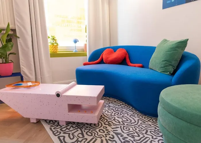 Retropop Designerzimmern Nahe Alster & Fuer 2 Personen By Ldgg Hamburg